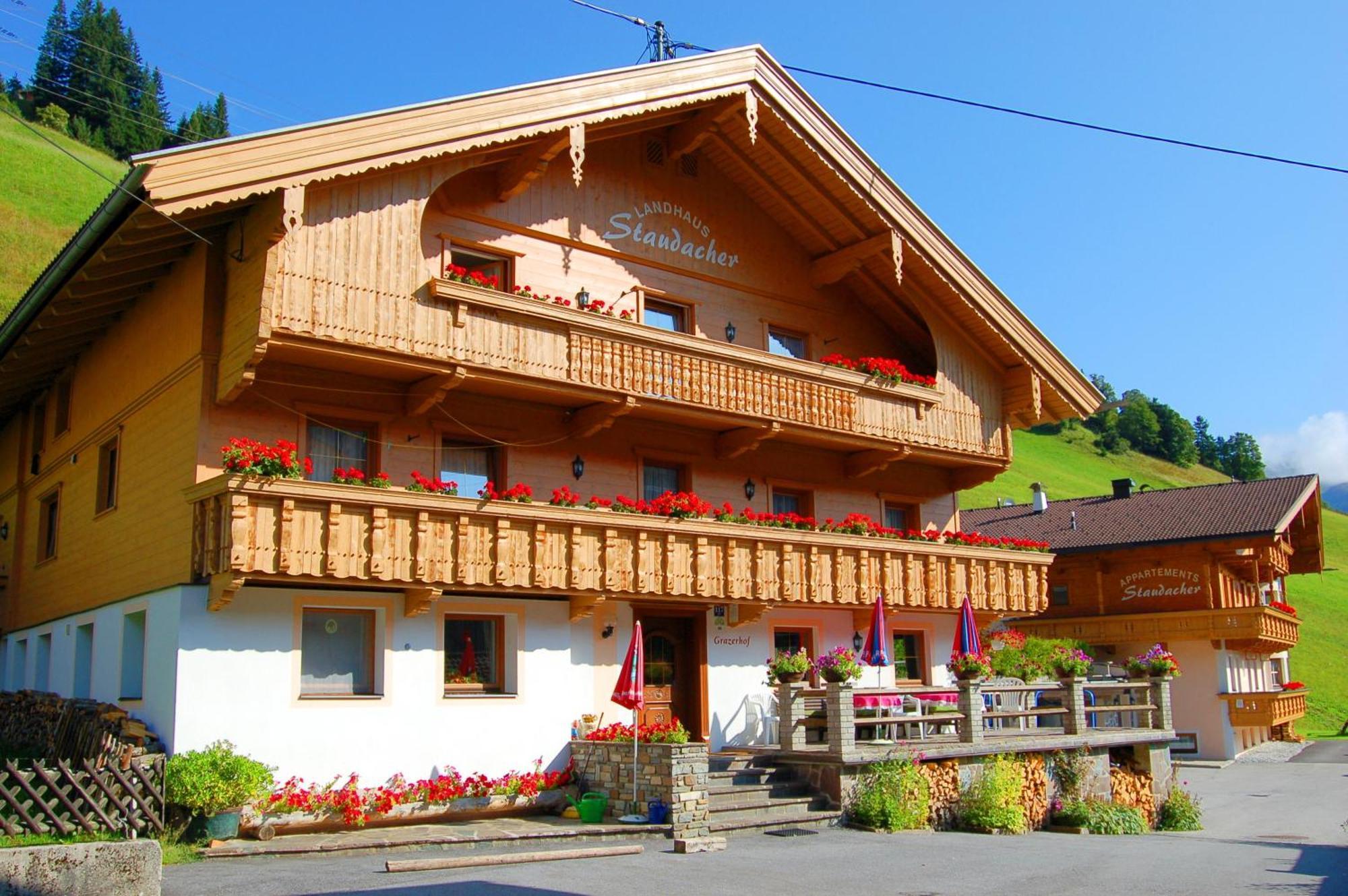 15 Familienhotels nahe Rosenalmbahn 1: Wo Familien im Zillertal wohnen