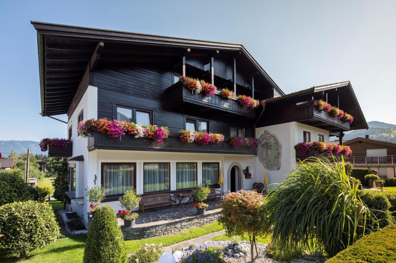 Nahe dem Hornlift 2000: 9 zentrale Hotels in Alpbach verglichen